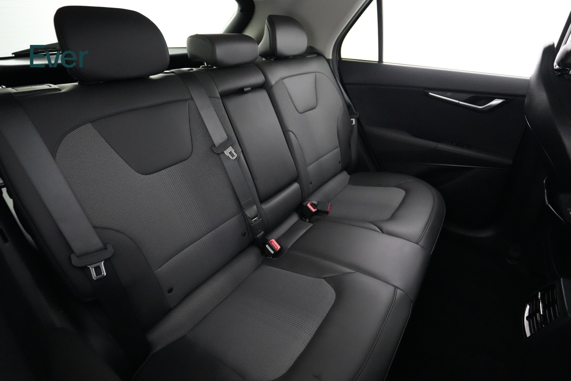 Used 2023 Kia Niro Wind w/ Wind Preserve Package FWD image 5