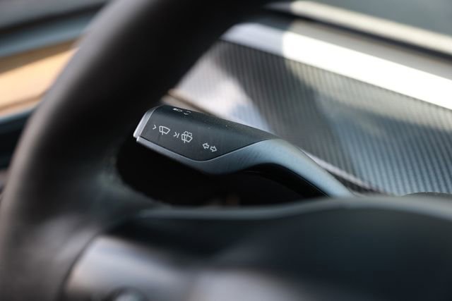 Used 2022 Tesla Model 3 RWD image 32