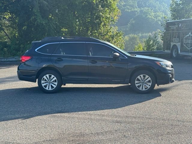 Used 2019 Subaru Outback 2.5i AWD/4WD image 7