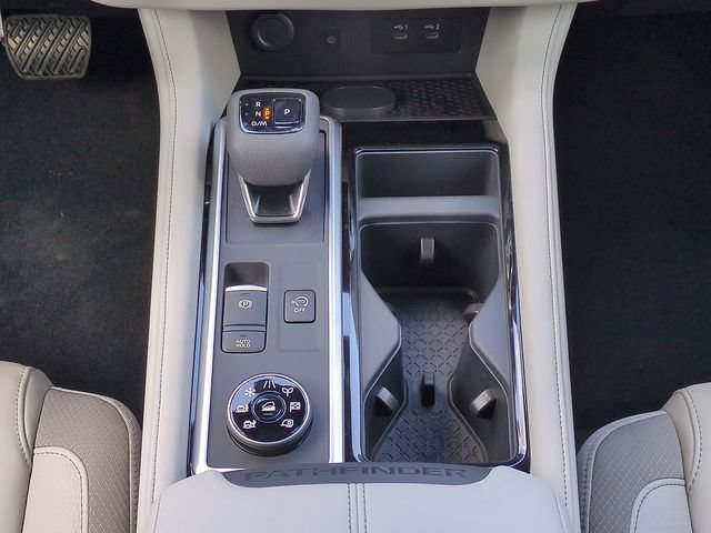 New 2026 Nissan Pathfinder SL w/ SL Premium Package AWD/4WD image 17
