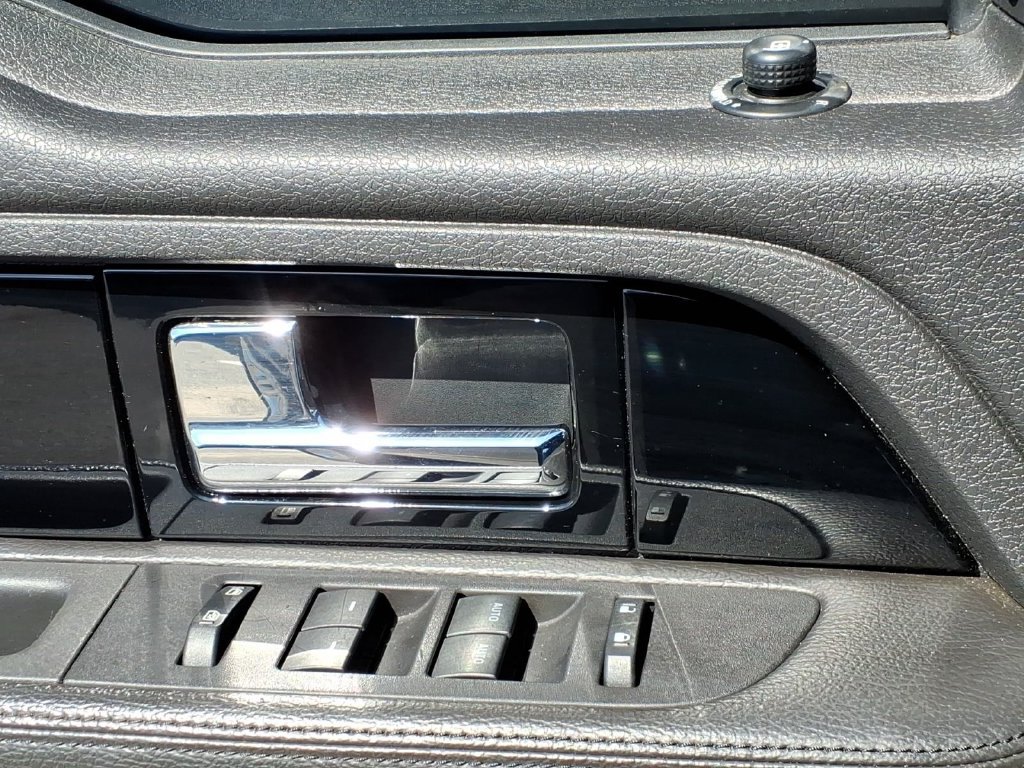 Used 2014 Ford F150 Limited RWD image 31
