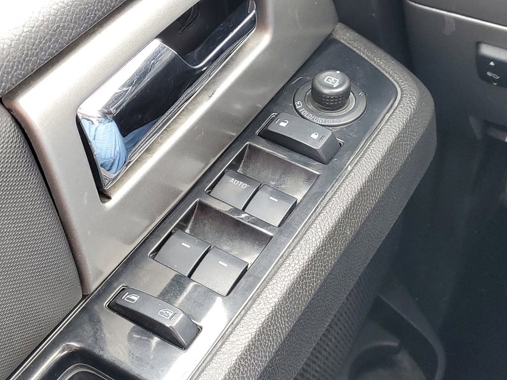 Used 2014 Ford Expedition Limited w/ Equipment Group 301A AWD/4WD image 18