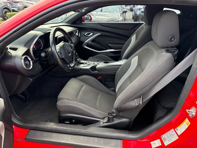 Used 2020 Chevrolet Camaro LT RWD image 29