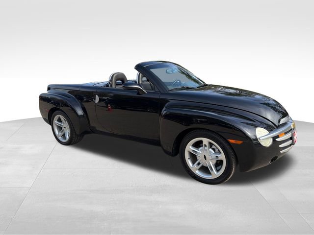 Used 2004 Chevrolet SSR w/ Preferred Equipment Group RWD image 10