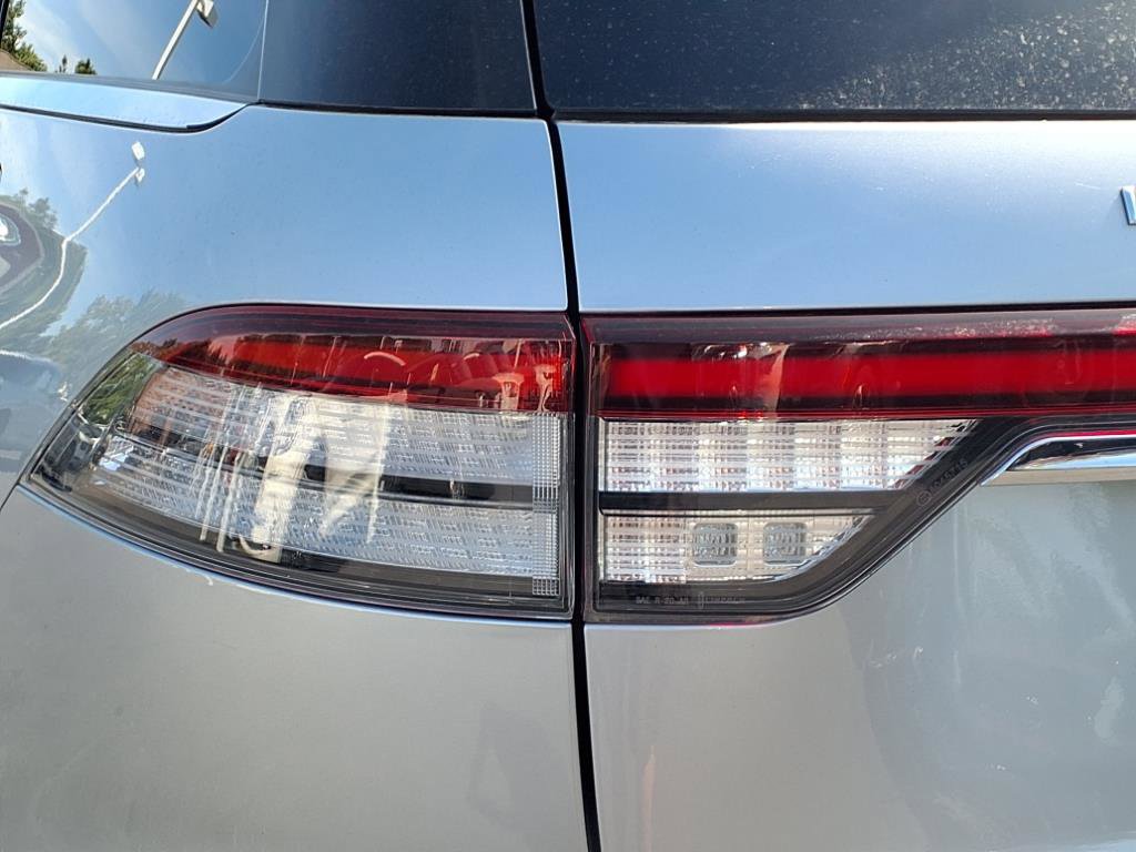 Used 2020 Lincoln Aviator Reserve RWD image 25