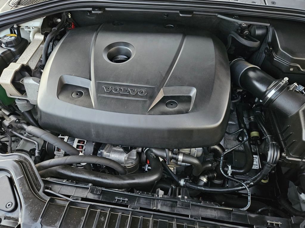 Used 2017 Volvo S60 T5 Inscription image 27