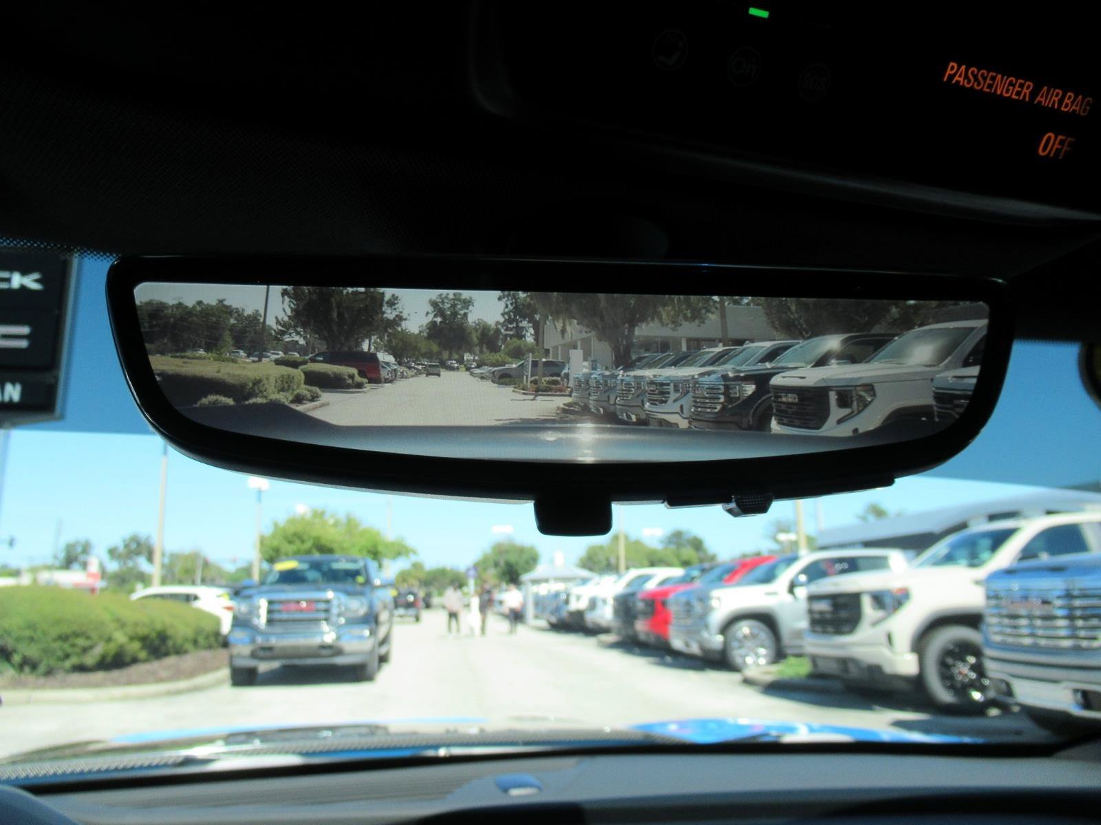 Used 2022 Chevrolet Camaro ZL1 RWD image 31