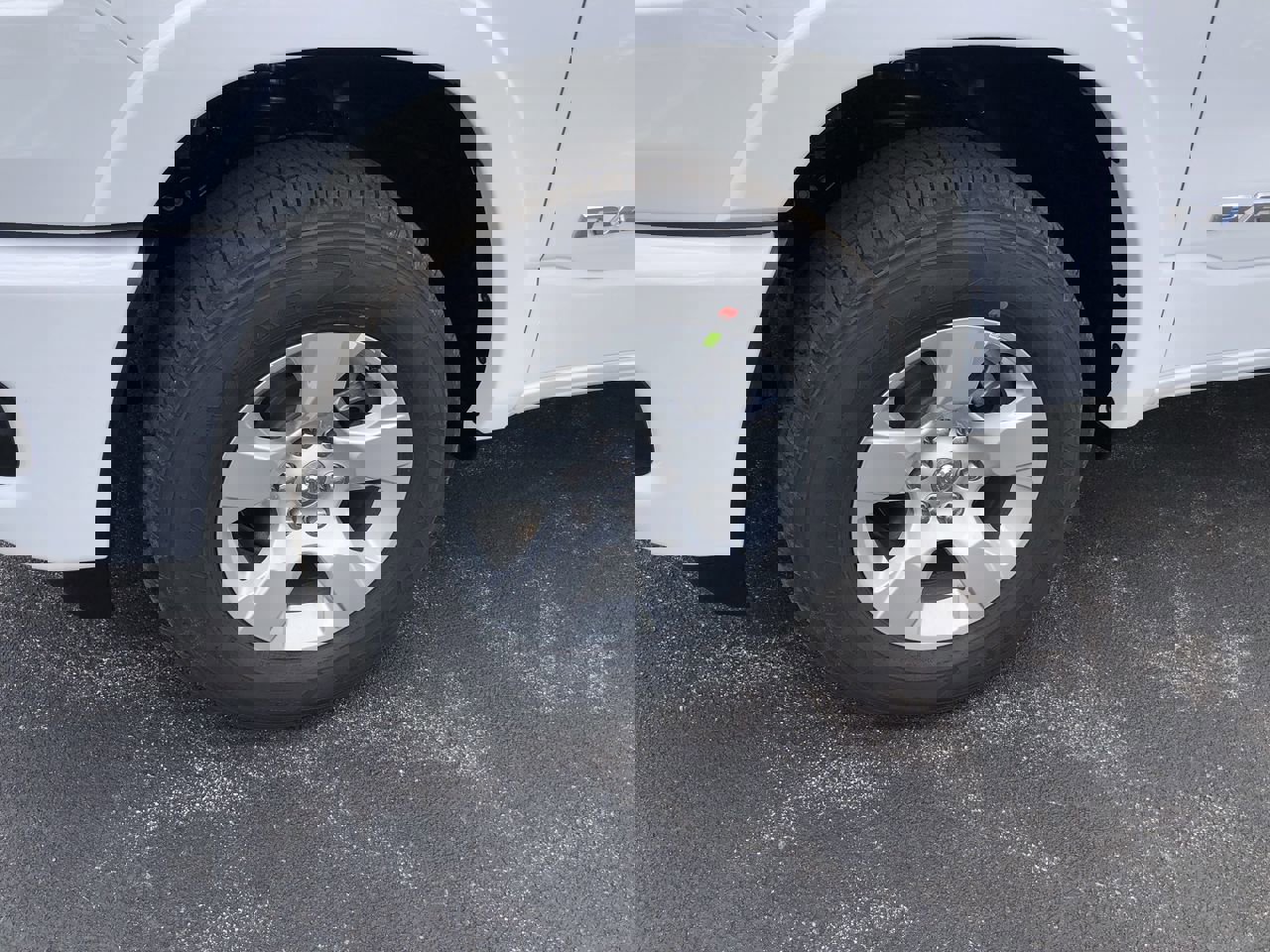 New 2026 RAM 1500 4x4 Crew Cab image 2