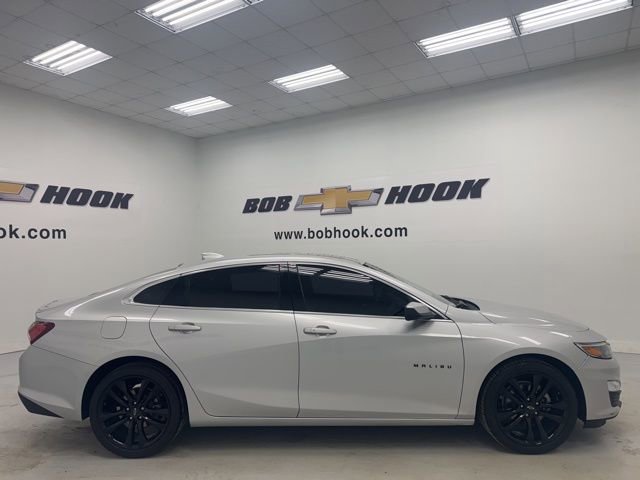 Used 2021 Chevrolet Malibu LT w/ Sport Edition image 4
