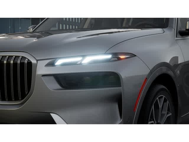 Used 2026 BMW X7 xDrive40i AWD/4WD image 6