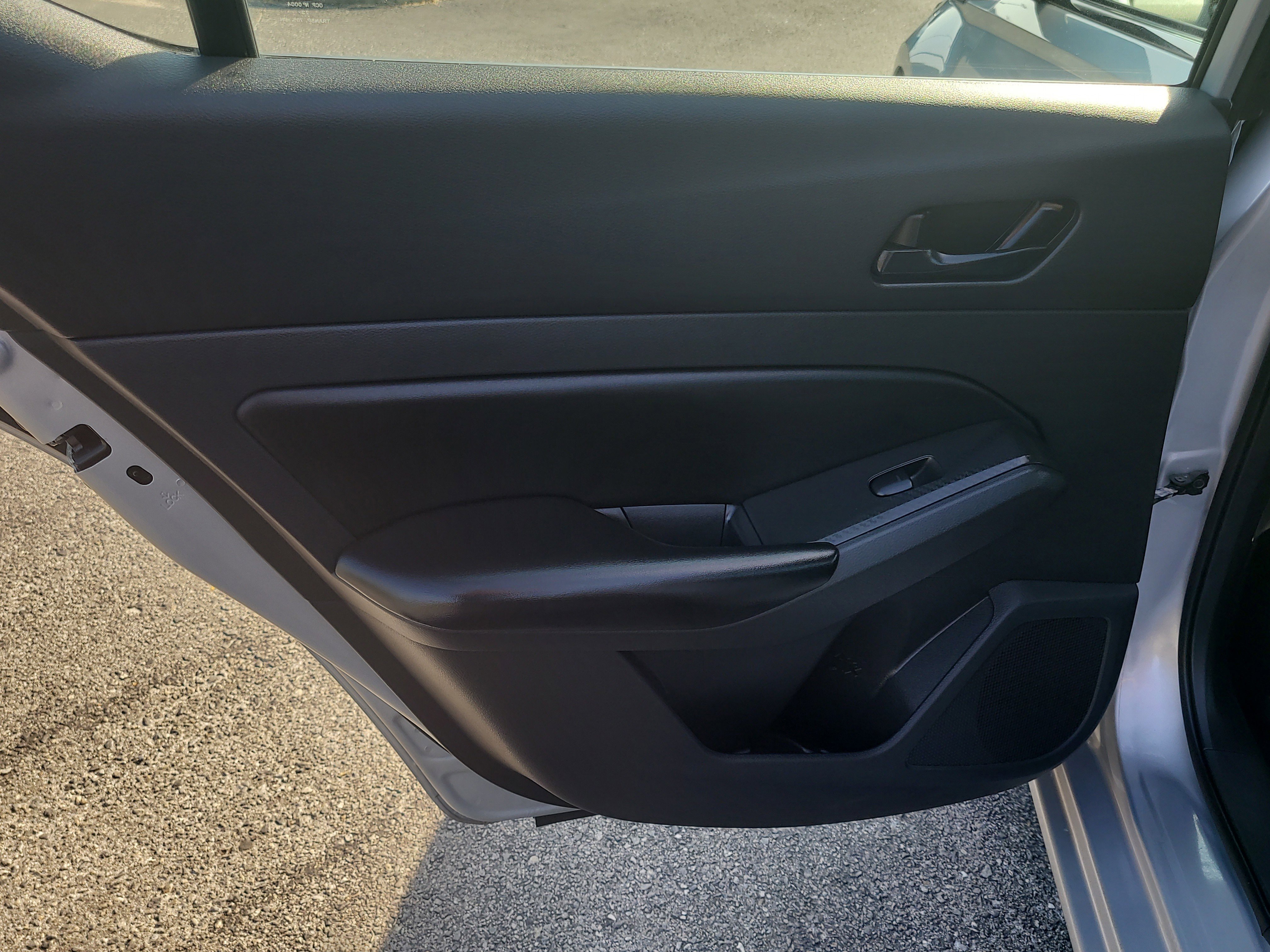 Used 2024 Nissan Altima 2.5 S image 11