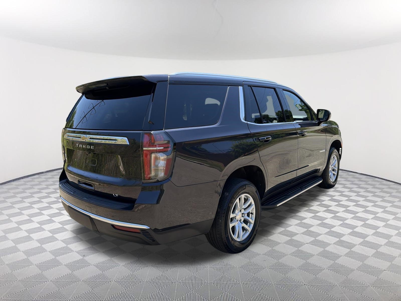 Used 2024 Chevrolet Tahoe LT AWD/4WD image 5