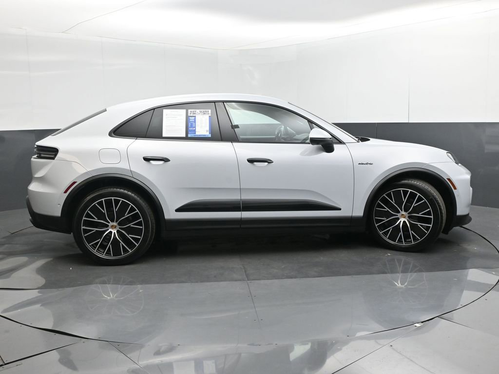 Used 2024 Porsche Macan 4 Electric w/ Premium Package image 6