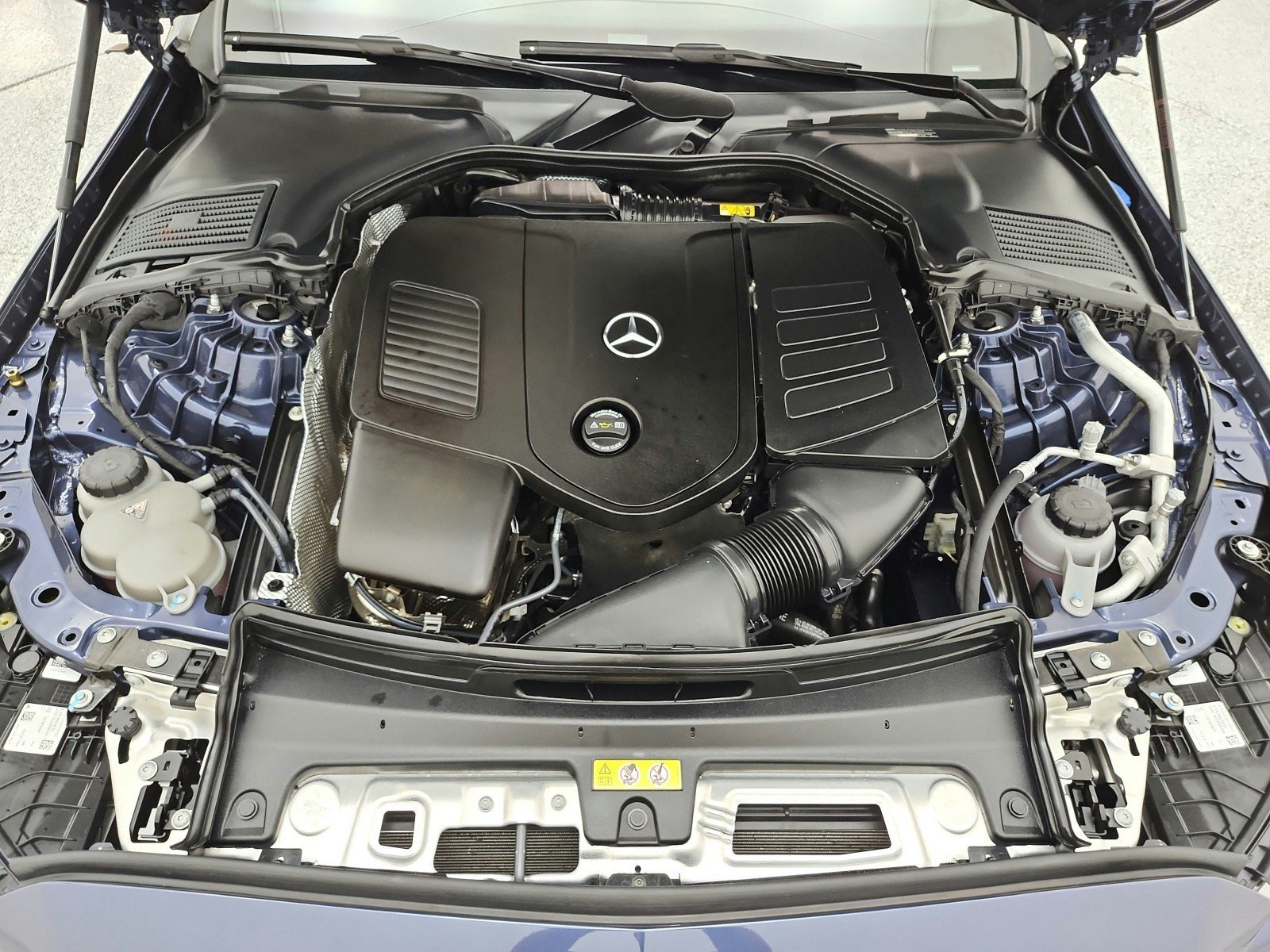 Used 2024 Mercedes-Benz C 300 Sedan image 17