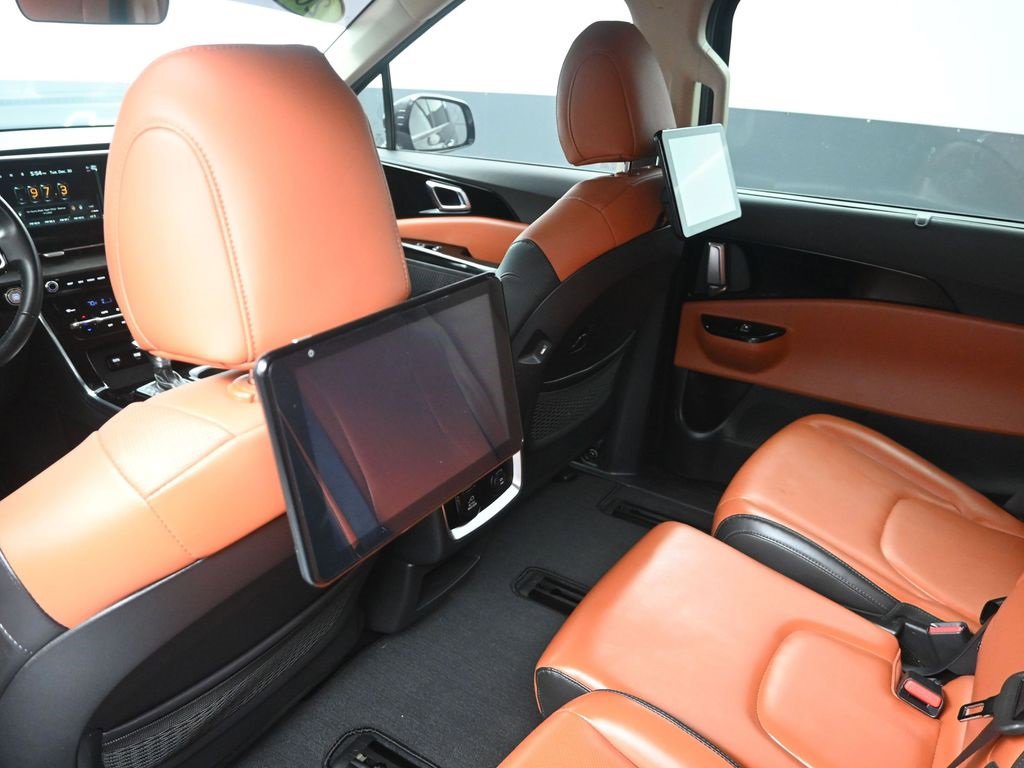Certified 2022 Kia Carnival SX w/ Paint Protection Package image 30