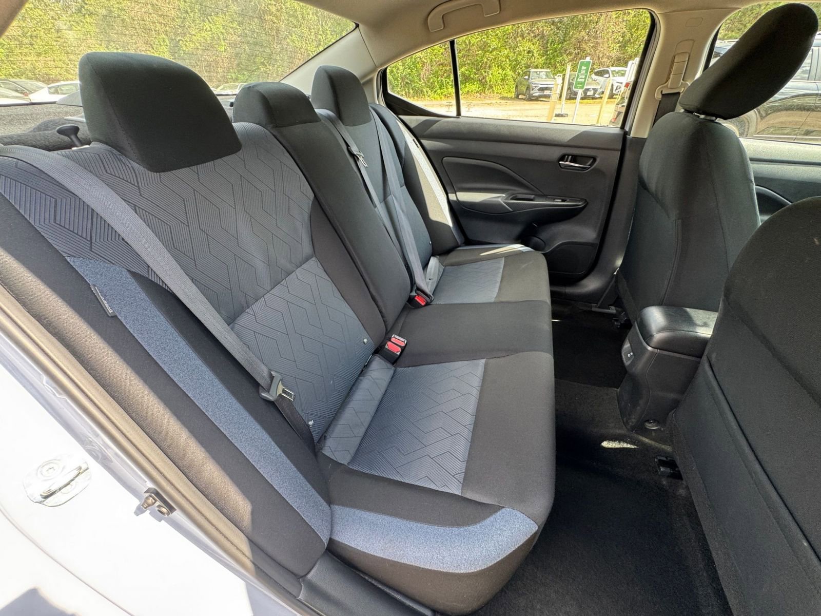 Used 2025 Nissan Versa SV image 35