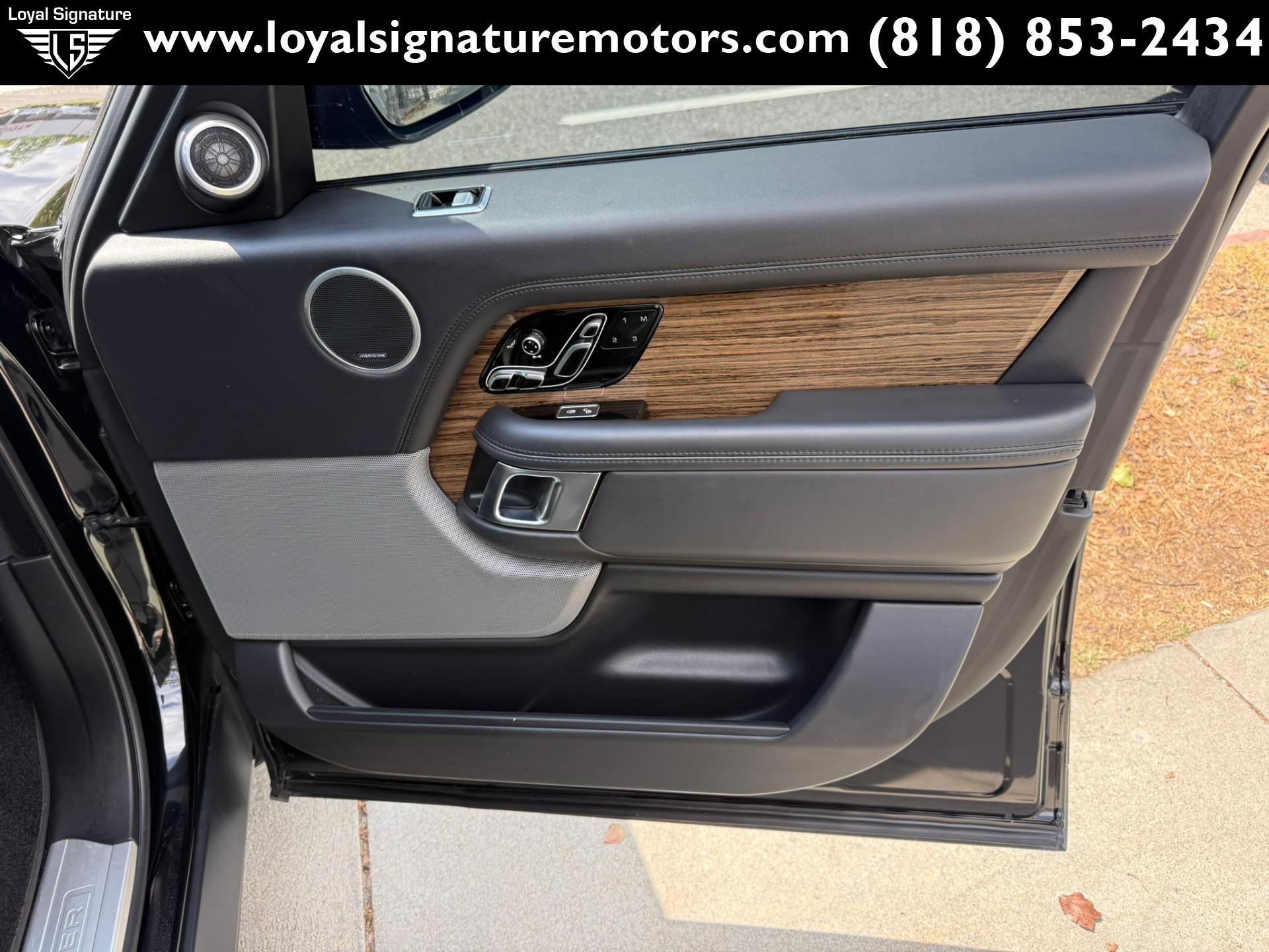 Used 2018 Land Rover Range Rover Supercharged AWD/4WD image 40