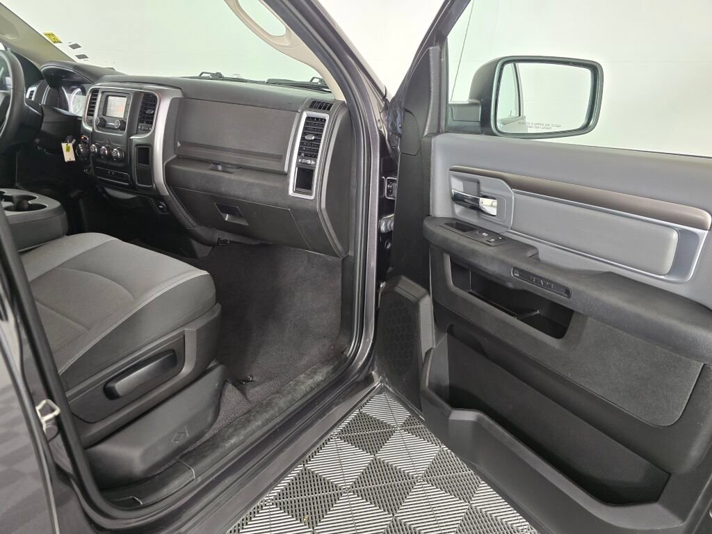Used 2024 RAM 1500 Classic SLT image 38