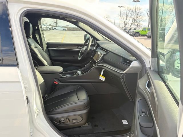 New 2026 Jeep Grand Cherokee Limited w/ Limited Altitude Package image 28