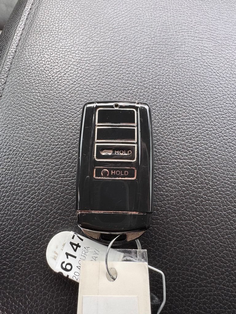Used 2020 Acura MDX FWD image 33