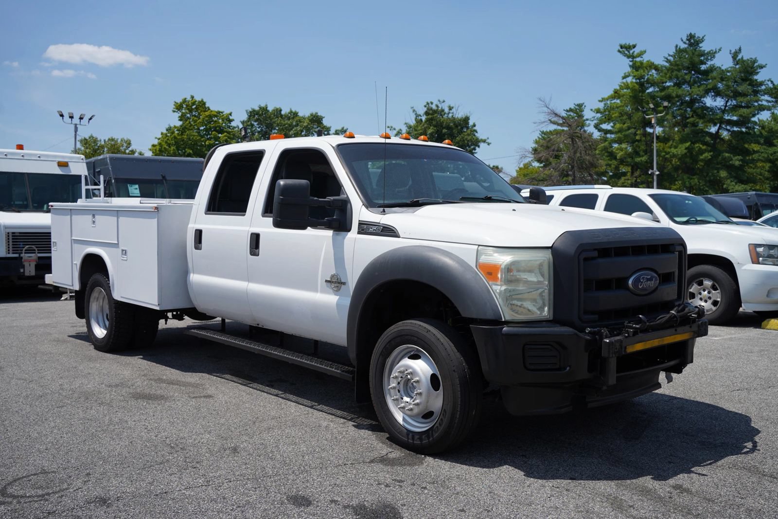 Used 2015 Ford F550 4x4 Crew Cab Super Duty image 8