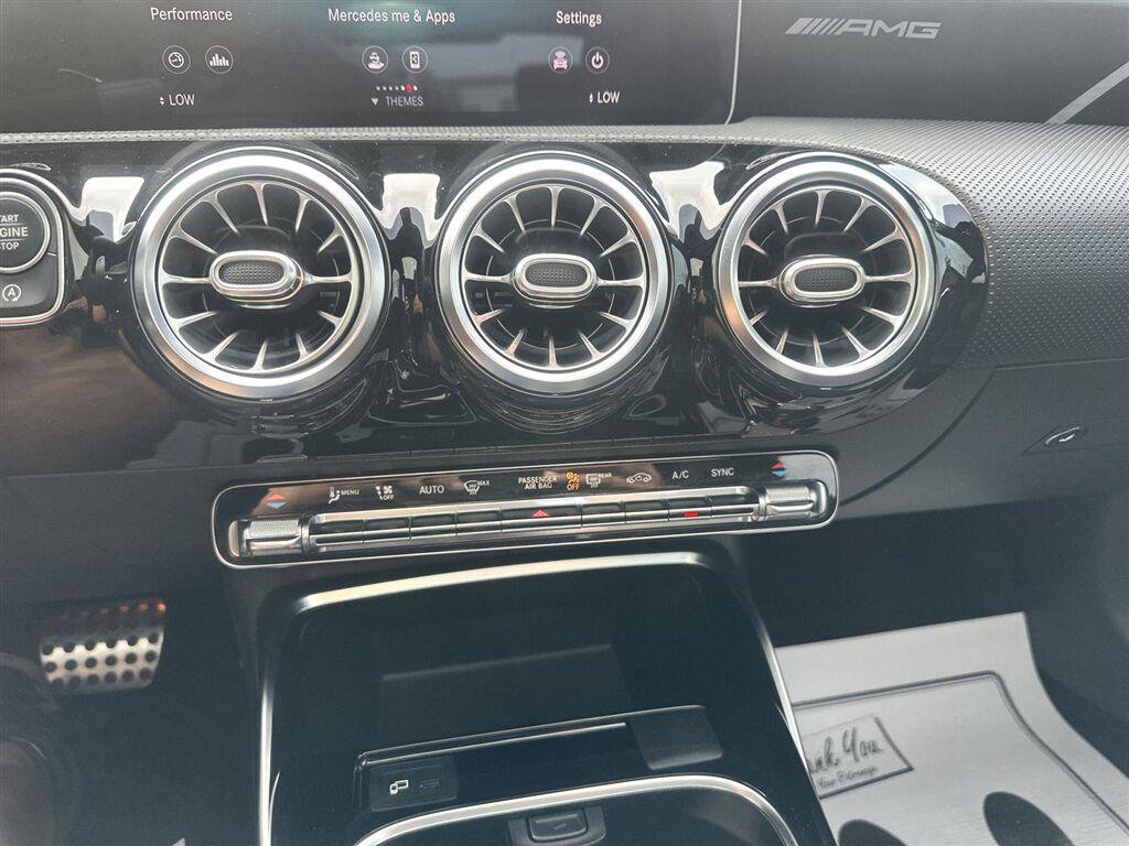 Used 2020 Mercedes-Benz A 35 AMG 4MATIC image 30