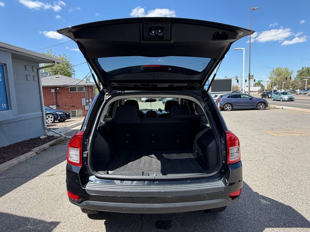 Used 2012 Jeep Compass Latitude AWD/4WD image 7