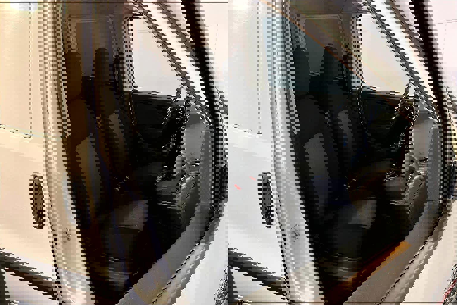 Used 2015 RAM ProMaster City Tradesman SLT FWD image 7