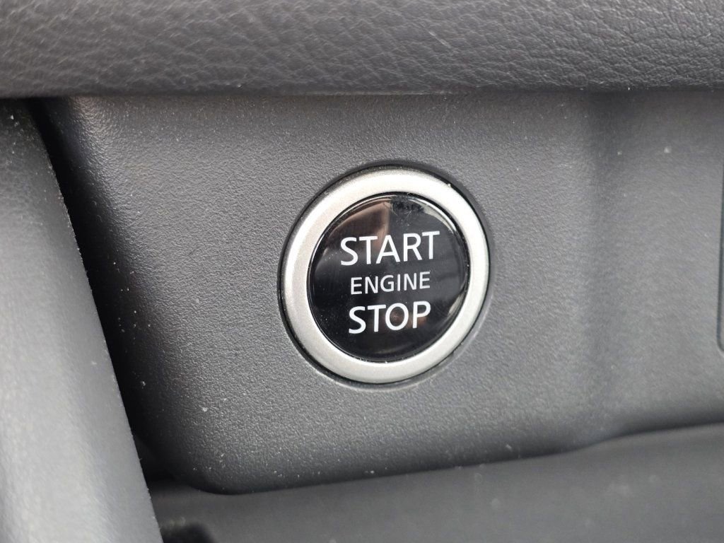 Used 2023 Nissan Rogue SL AWD/4WD image 28