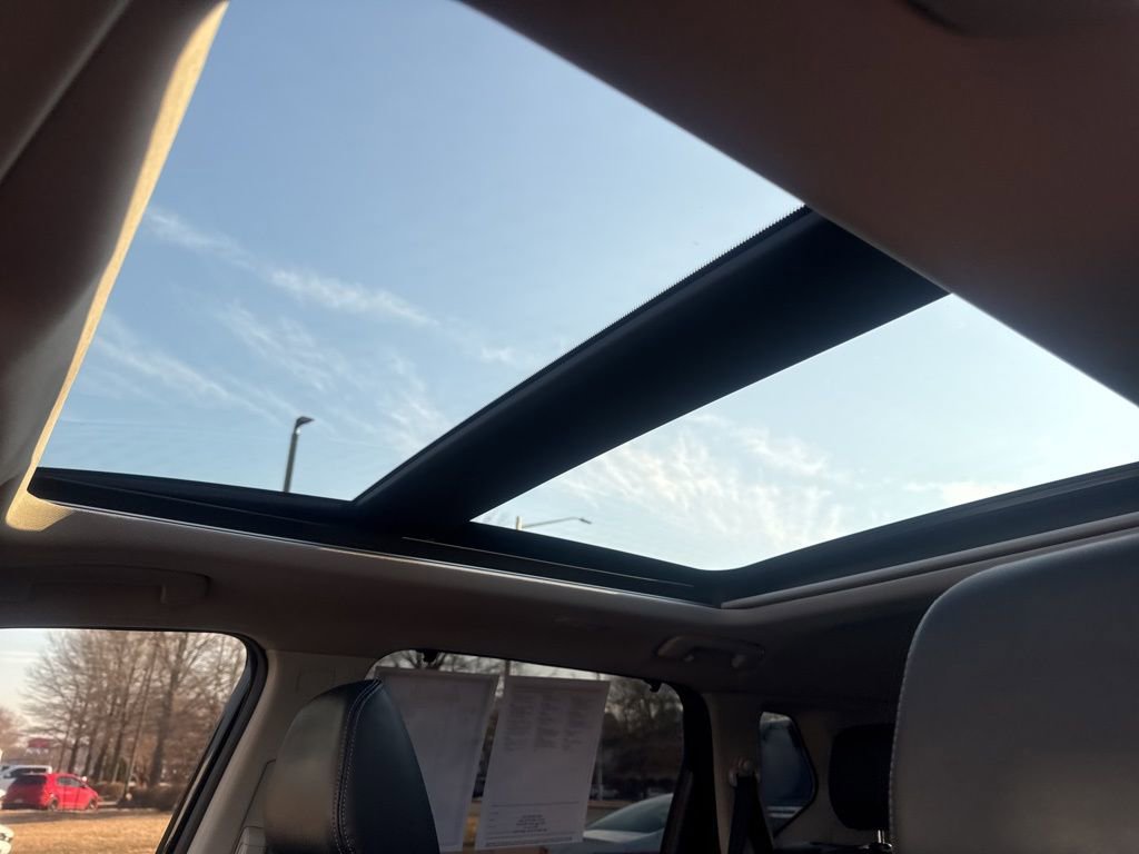 Used 2021 Nissan Rogue Platinum image 53