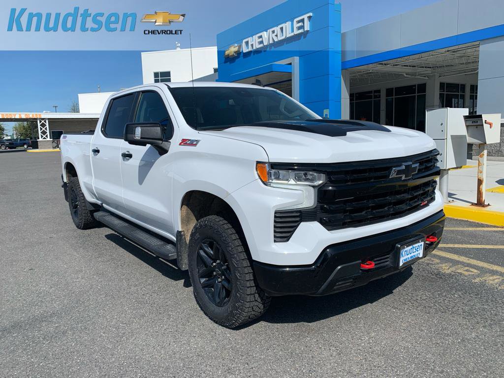 Used 2022 Chevrolet Silverado 1500 LT Trail Boss w/ Convenience Package II AWD/4WD image 1