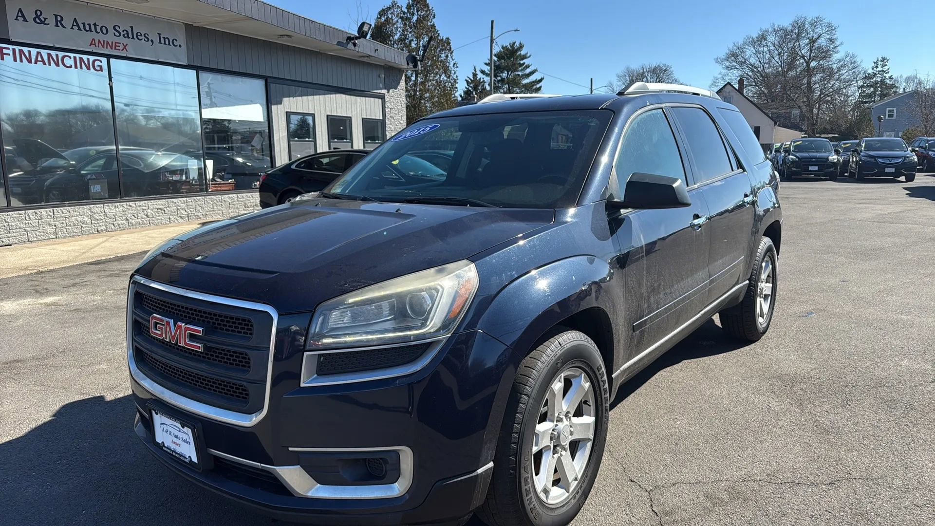 Used 2015 GMC Acadia SLE AWD/4WD image 3