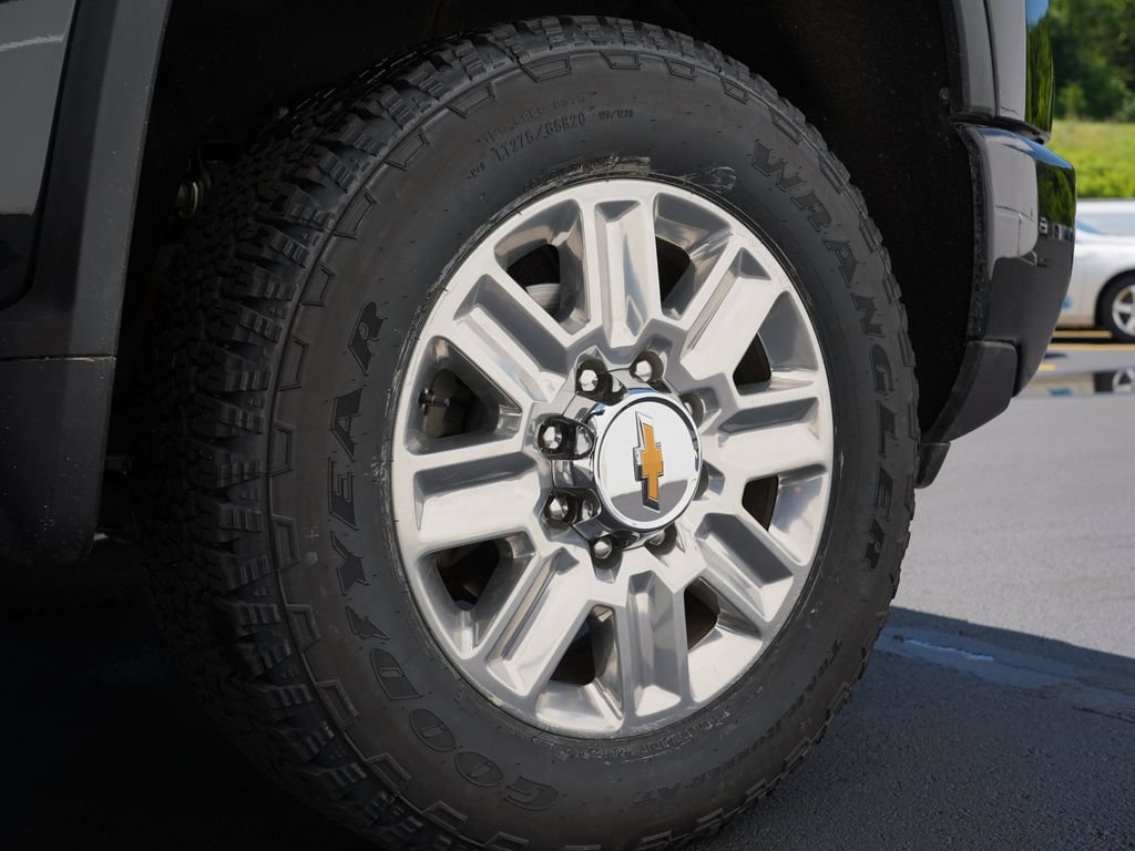 Certified 2025 Chevrolet Silverado 3500 High Country w/ High Country Premium Package AWD/4WD image 32
