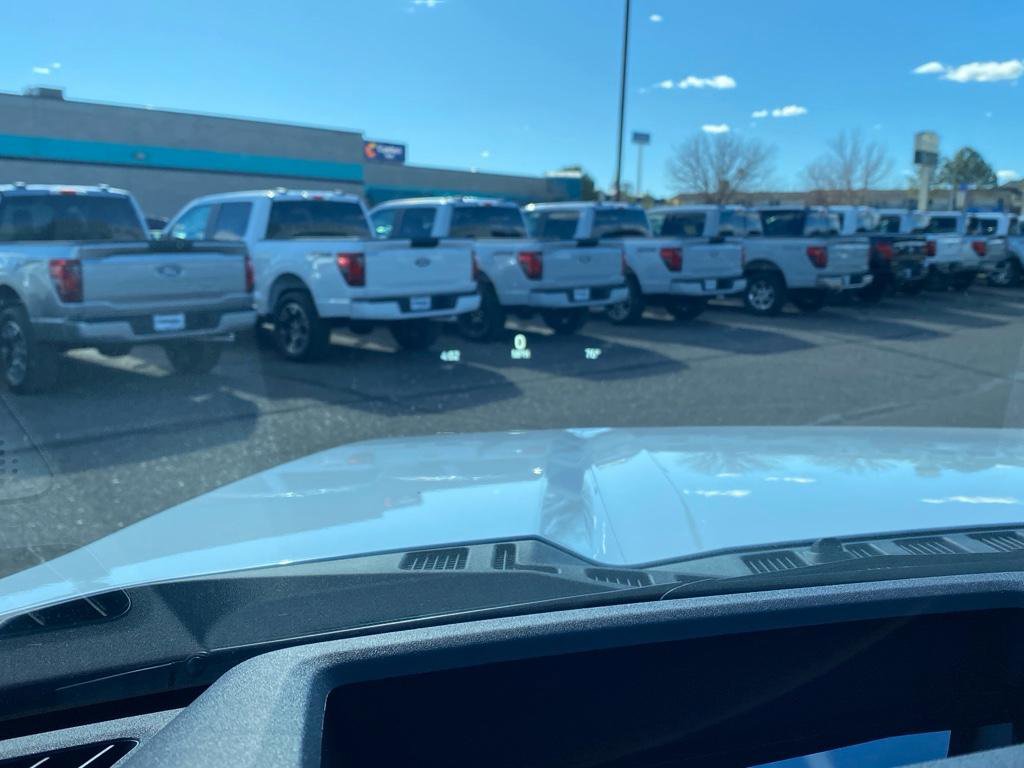 New 2025 Ford F250 Platinum image 9