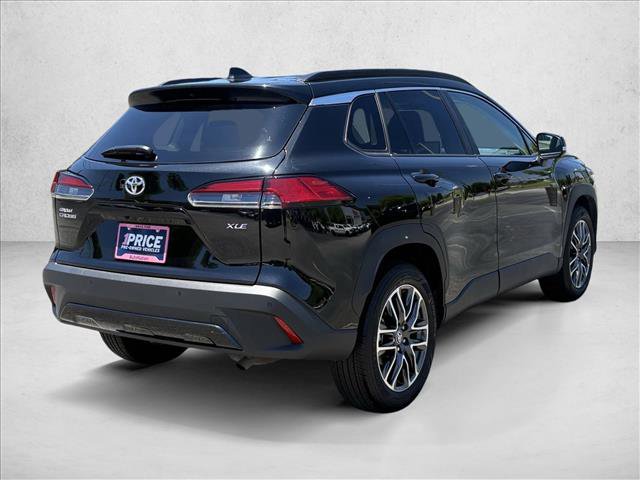 Certified 2026 Toyota Corolla Cross XLE FWD image 5