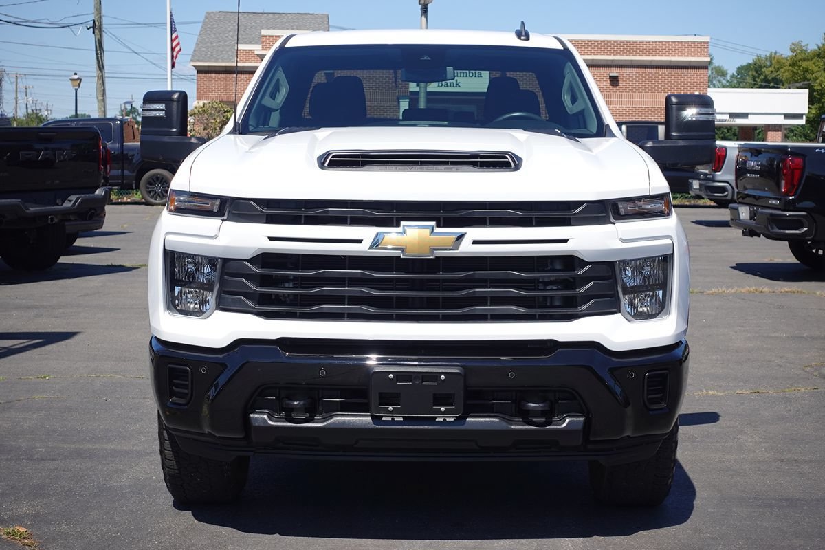 Used 2025 Chevrolet Silverado 2500 Custom w/ Custom Value Package AWD/4WD image 5