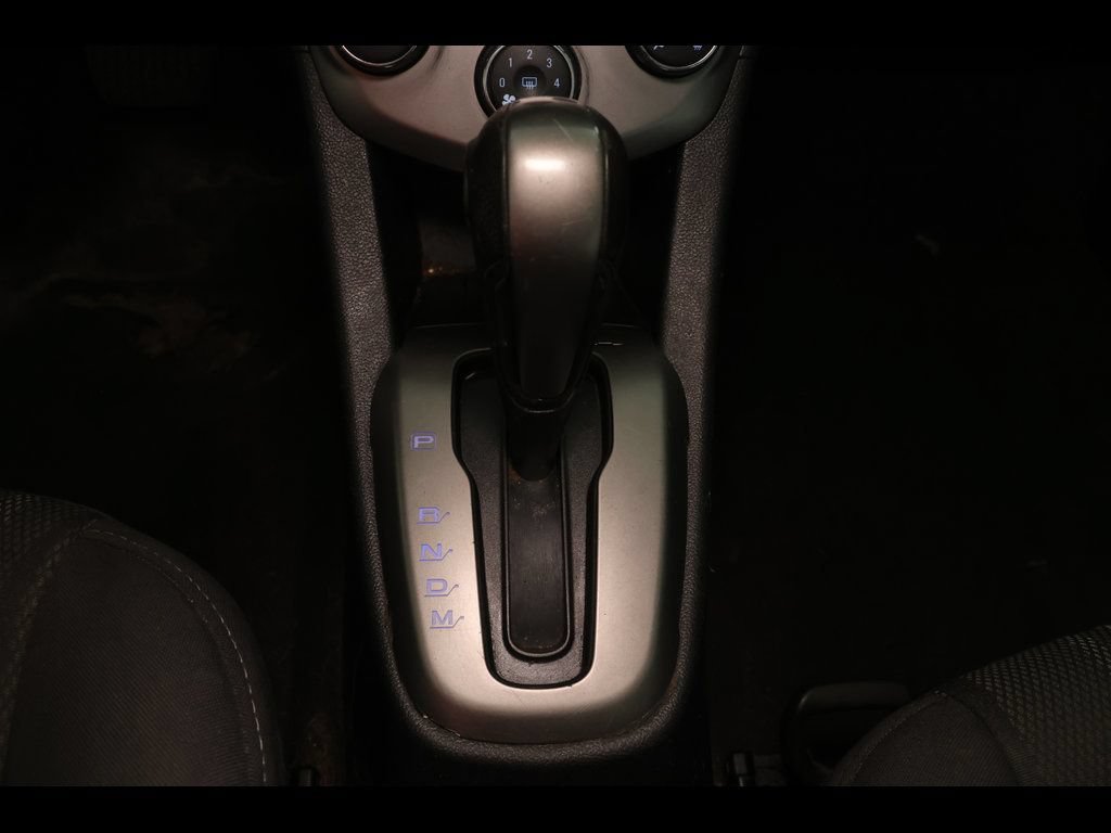 Used 2014 Chevrolet Sonic LT FWD image 17