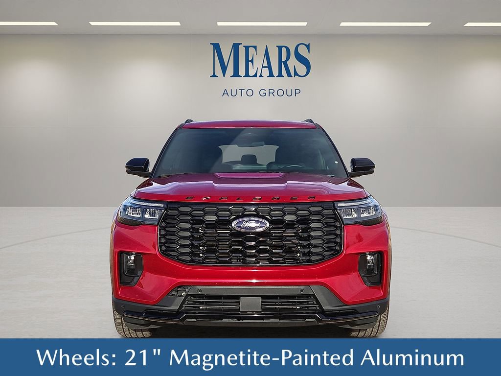 Used 2025 Ford Explorer ST-Line w/ ST-Line Street Pack image 9