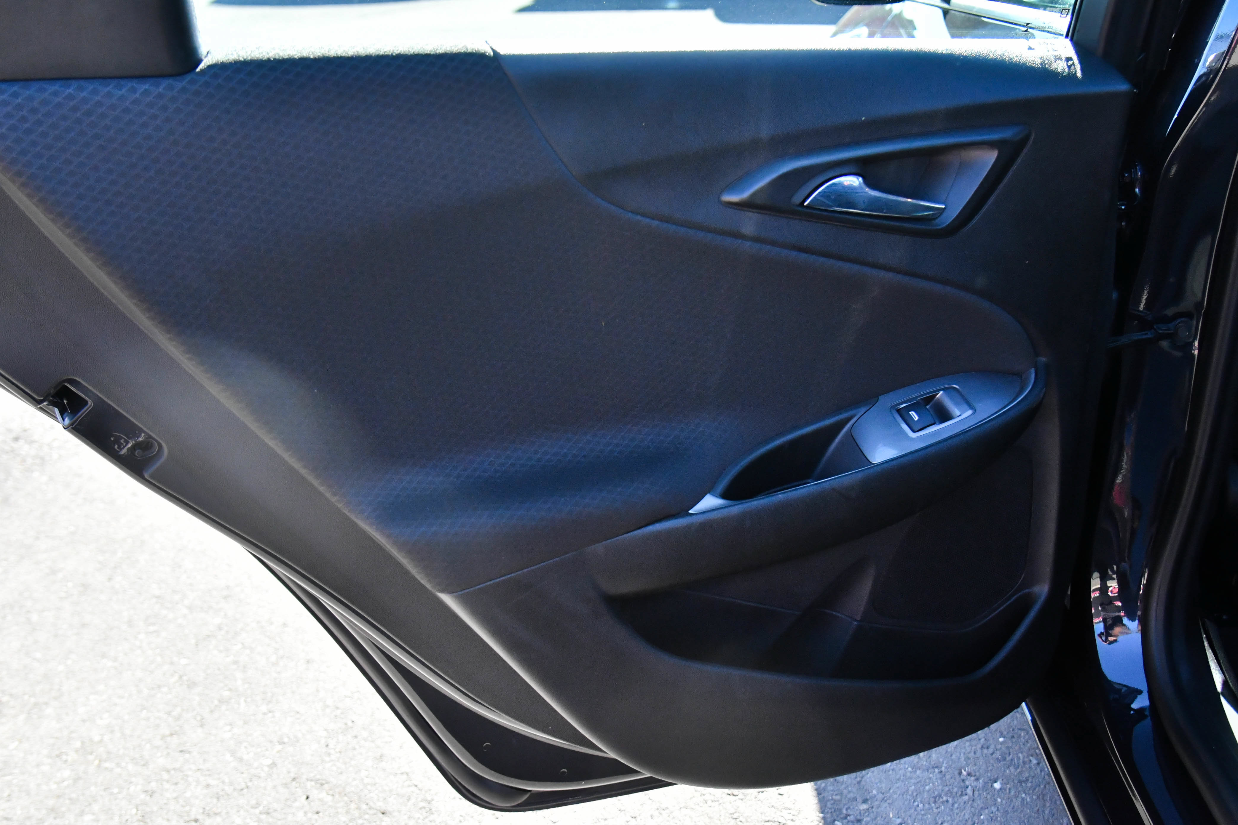Used 2022 Chevrolet Malibu LS FWD image 30