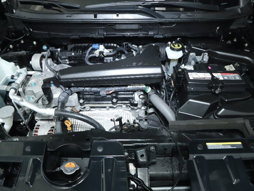 Used 2019 Nissan Rogue SV w/ Premium Package image 37