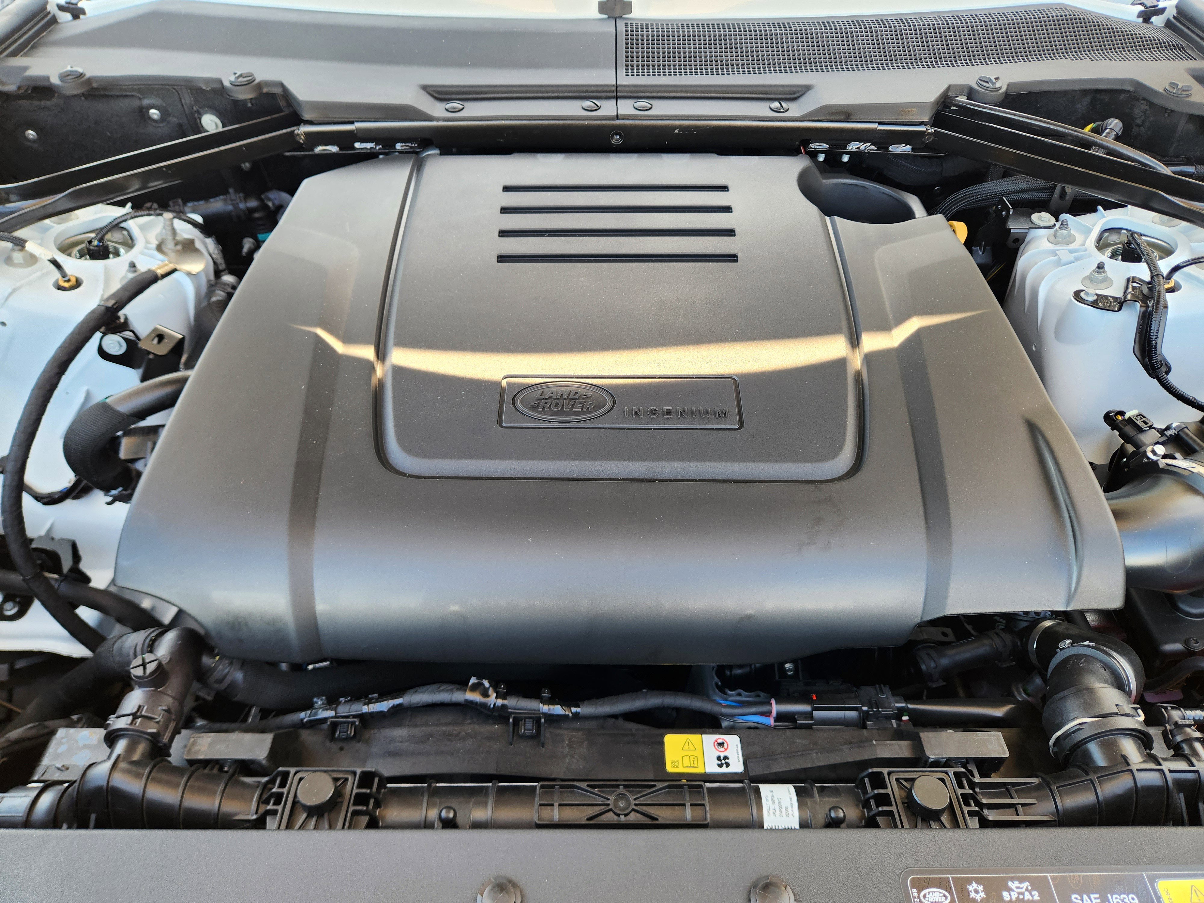 New 2026 Land Rover Defender 110 S image 30