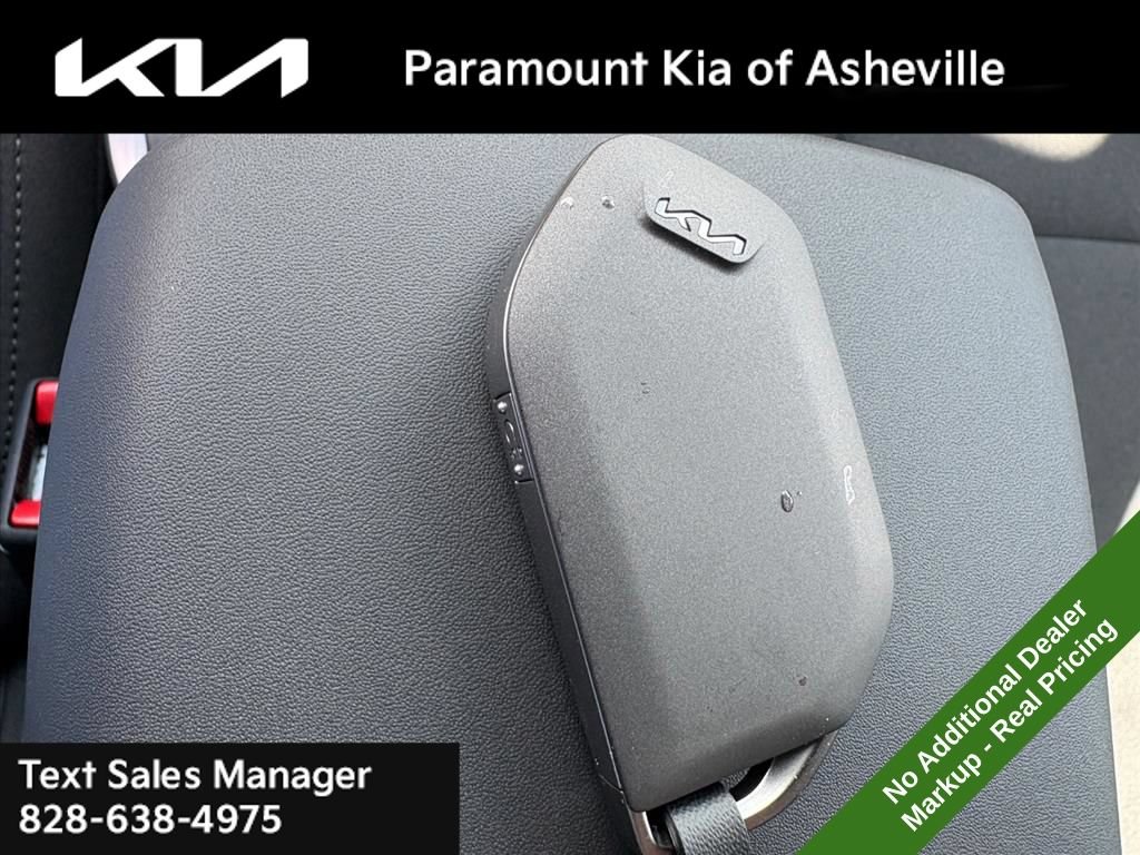 New 2026 Kia K4 FWD image 28