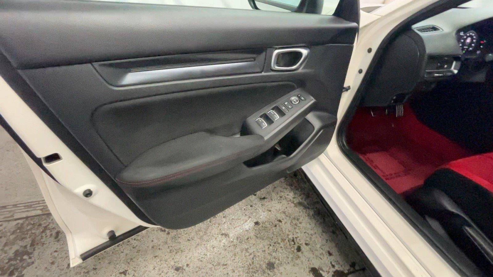 Used 2025 Honda Civic Type R image 31