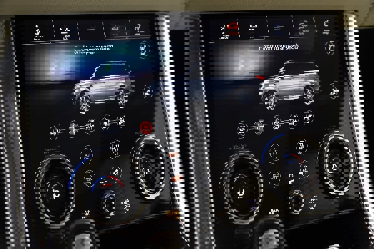 Used 2021 Land Rover Range Rover Sport HSE Silver Edition image 35