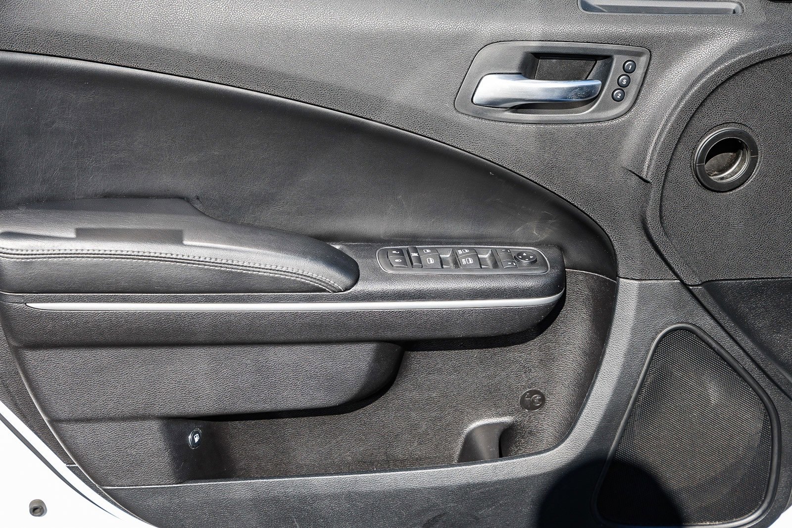 Used 2019 Dodge Charger SXT w/ Leather Interior Group image 20