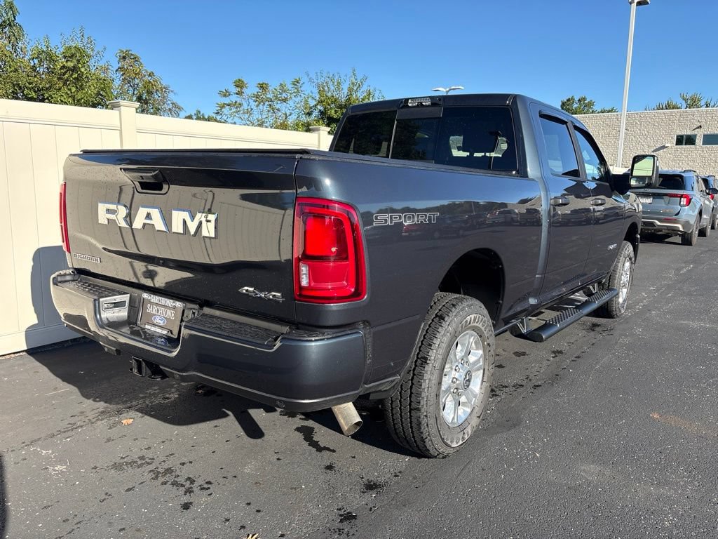 Used 2026 RAM 3500 Big Horn AWD/4WD image 3
