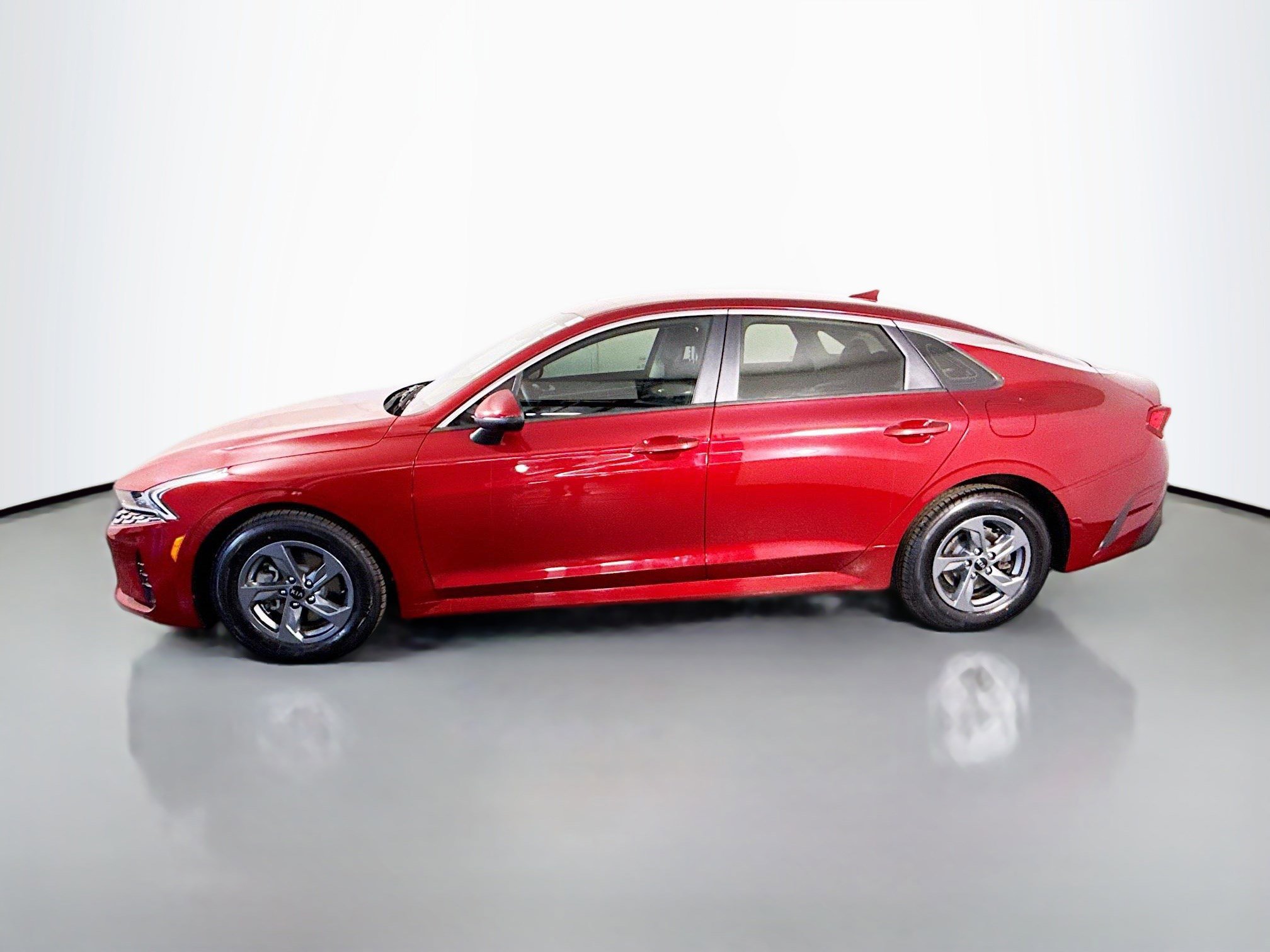 Used 2021 Kia K5 LX image 6