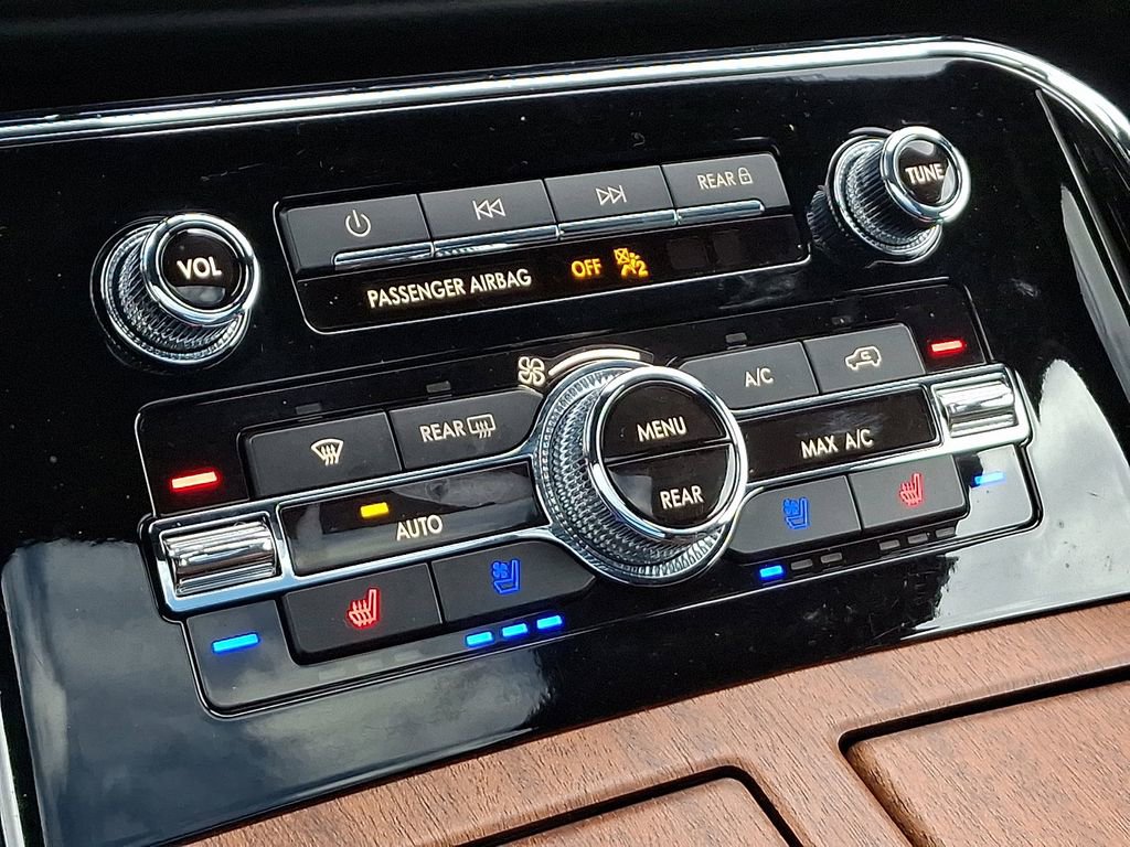 Used 2023 Lincoln Navigator Black Label image 18