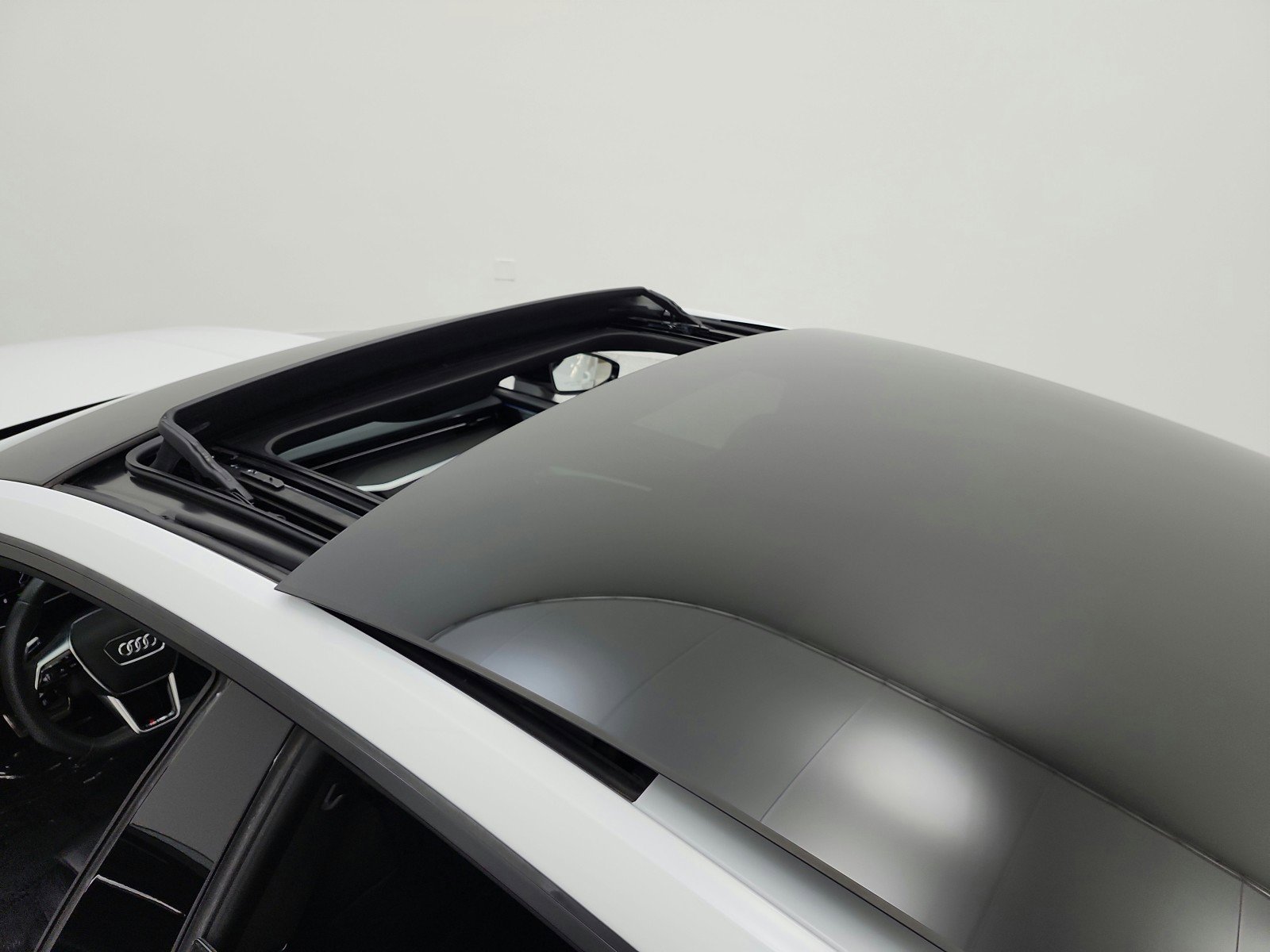 Used 2024 Audi RS 7 Performance AWD/4WD image 11