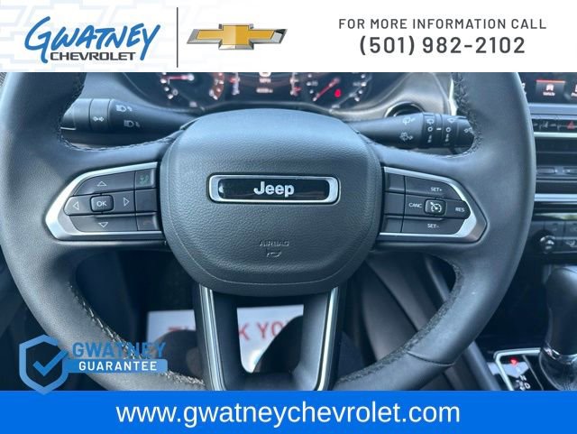 Used 2025 Jeep Compass Latitude w/ Altitude Special Edition AWD/4WD image 16